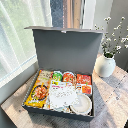 Thai Food Hamper & Ceramic Soup Bowl Gift Set