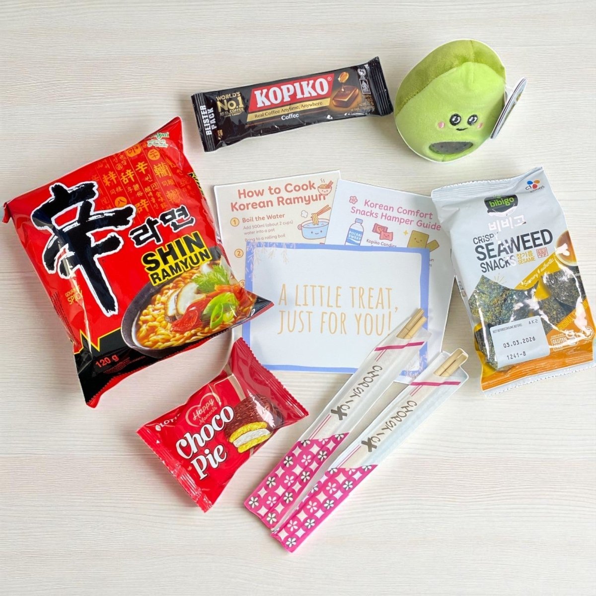 Korean Ramyun Snack Hamper Asian Comfort Food Gift Box, Care Package for Student - Xihaha Limited