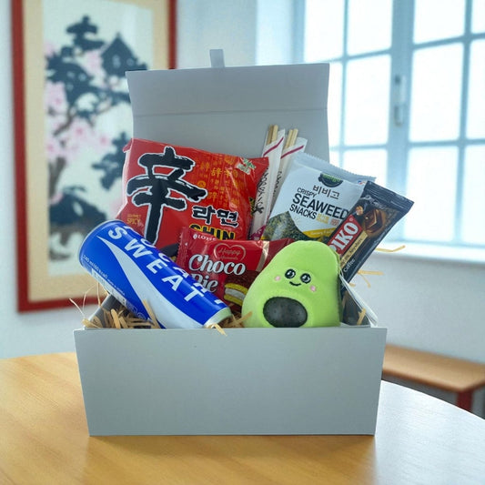 Korean Ramyun Snack Hamper Asian Comfort Food Gift Box, Care Package for Student - Xihaha Limited