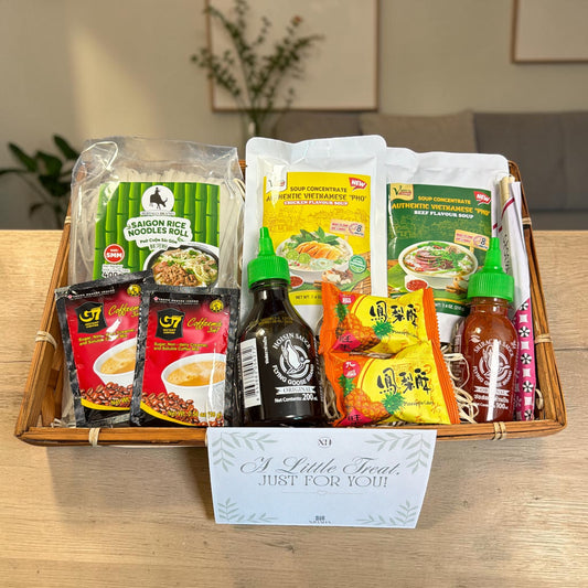 Vietnamese Pho Gift Hamper – Authentic Pho Noodle Kit with Chicken & Beef Broth