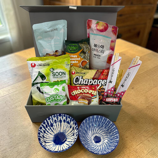 Korean Ramyun Gift Box for Two | Date Night Noodle Kit | Ramyun Snack Hamper | Korean Food Gift | Anniversary Gift Set