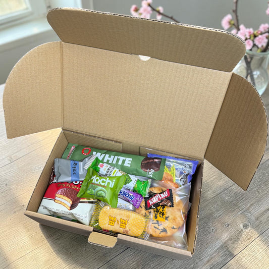 Xihaha Asian Snack Discovery Box – 22 Snacks & Drinks Tasting Selection