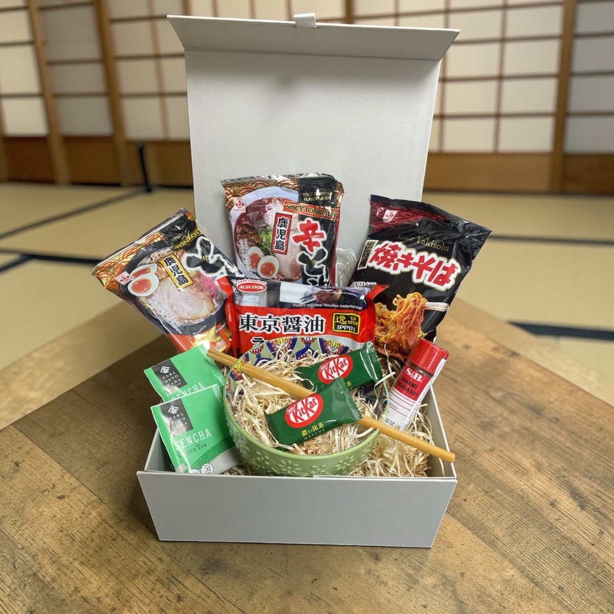 Instant Noodle Lover's Gift Food Hamper Japanese Ramen Gift Box