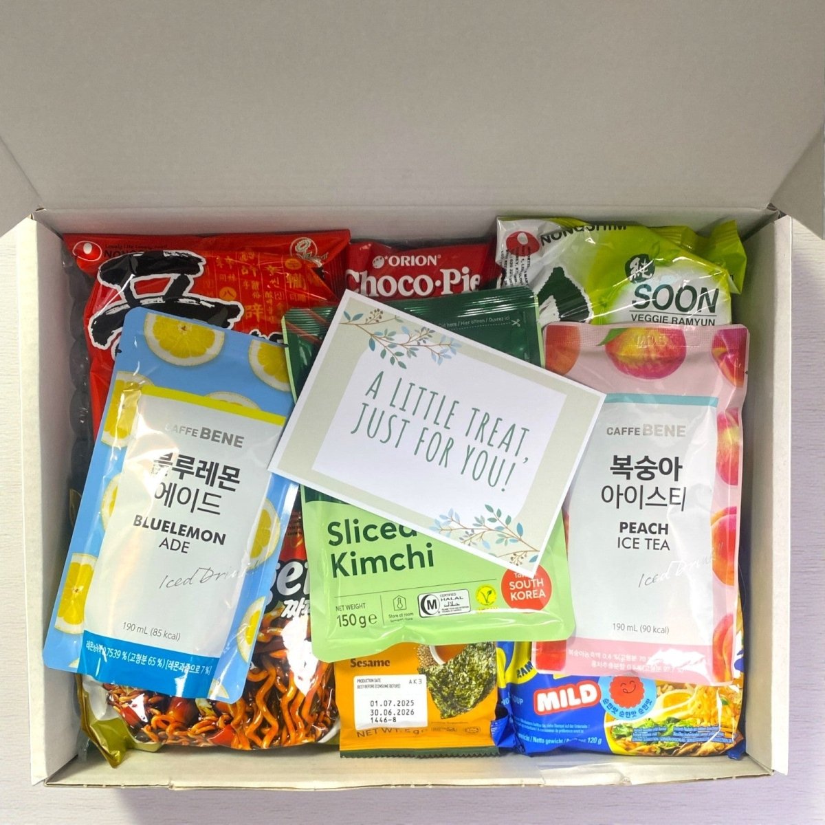 Korean Instant Noodles Snack Box Gift Ready - to - Eat Snack & Treats Hamper - Xihaha Oriental Food & Gifts