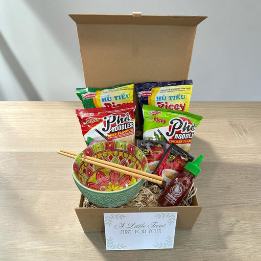 Vietnamese Pho Noodle Gift Box Hamper – Complete Vietnamese Food Experience Hamper - Xihaha Oriental Food & Gifts
